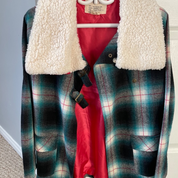 Billabong Brand New plaid Jacket - Picture 4 of 4